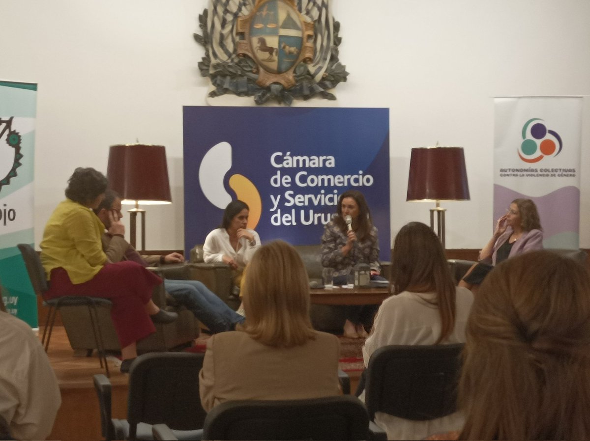 Presentación de la plataforma "Genera igualdad" para trabajar con las empresas en la inclusión de mujeres en situación de vulnerabilidad. En la mesa empresas que brindaron oportunidades. #ViolenciaDeGenero