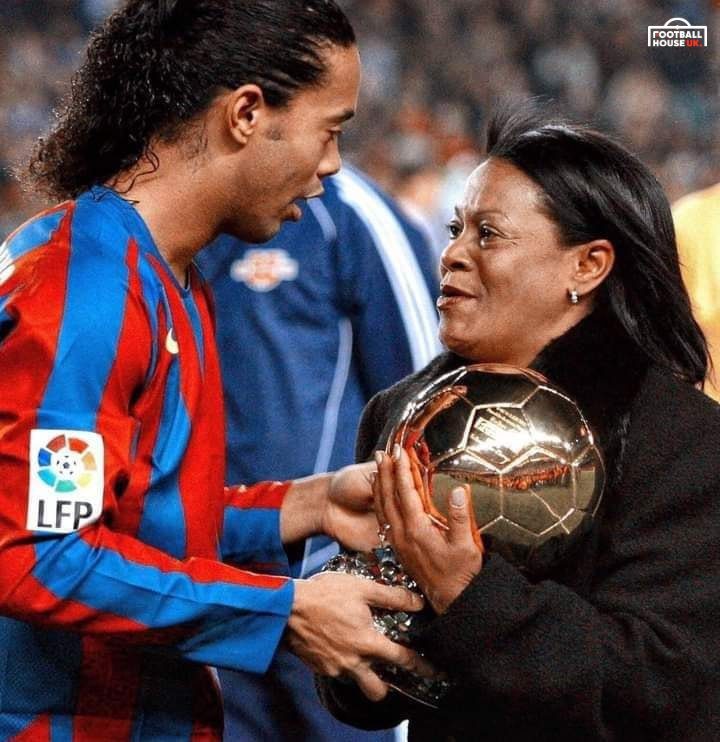 footballhouseuk's tweet photo. Ronaldinho :"I gave my Ballon d'or away to my Mother as a Thanksgiving gift for never giving up on me as a young naughty boy. She gave me directions to success and we were out of poverty because of her persistence and believe in my talent"

Happy Birthday Ronaldinho 🥰 https://t.co/1JmvzmdVy0