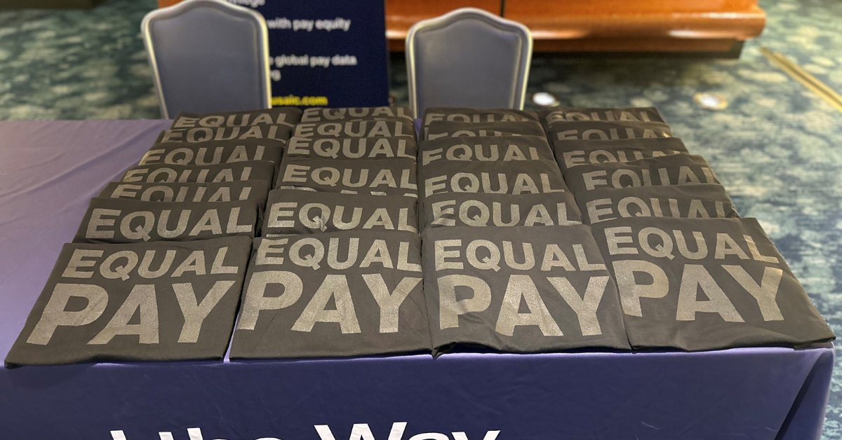 Some of the snapshots from our time at @WorldatWork's #TotalRewards Summit in Atlanta! Thank you to everyone who joined our Chief Revenue Officer, John Ford's speaking session and the many attendees who stopped by our booth to discuss the important topic of #PayEquity!