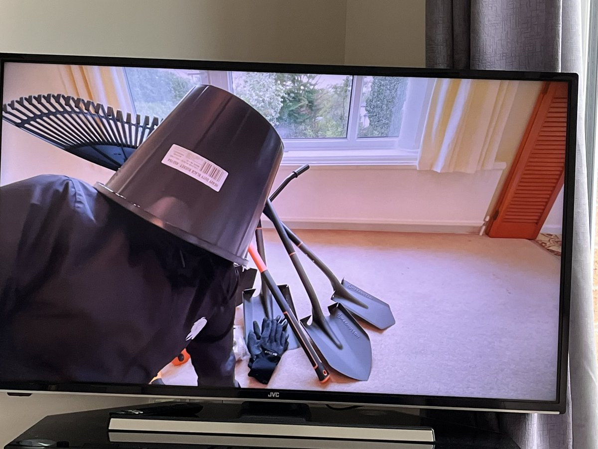 AdamFry7's tweet photo. @Syndicate watching old videos and WTF is that from @BandQ. Cheating on the orange buckets https://t.co/BSrKD1bOWZ