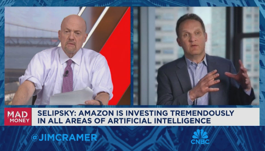 Great conversation with @jimcramer about how @awscloud is heavily investing in all areas of AI for customer innovation. That includes Amazon Q, our AI powered digital assistant, Amazon Bedrock, our fully managed service for accessing the latest foundation models, and our own…