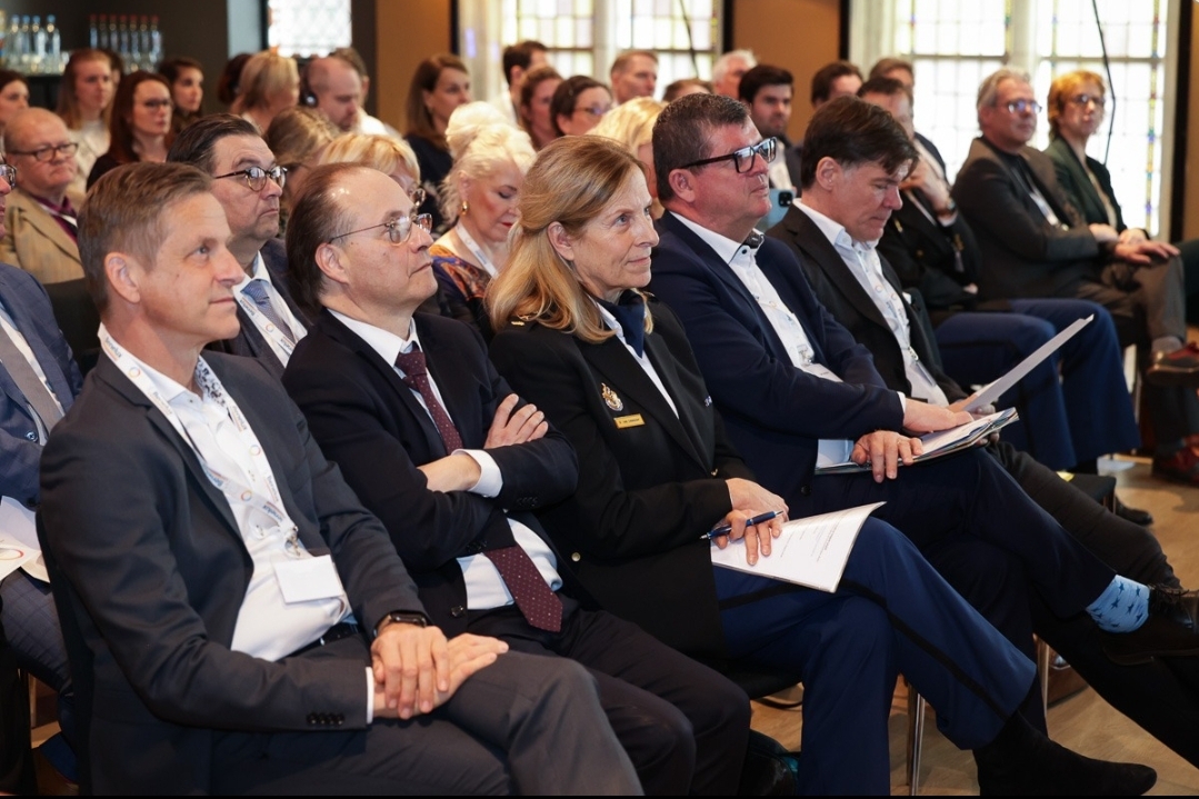beneluxunion's tweet photo. Vandaag zijn we in Breda 🇳🇱waar SG #FransWeekers een Benelux-symposium opent en modereert over de kracht van de #Benelux-samenwerking in de aanpak van grensoverschrijdende criminaliteit. https://t.co/eEQFp9fwdn
