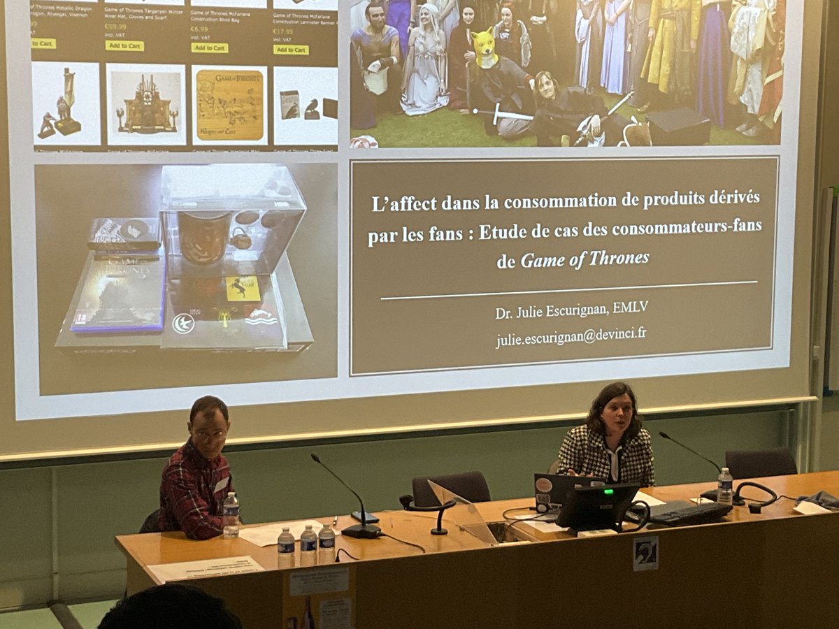 #managementseries2 Présentation de @JulieEscurignan sur une étude de cas des consommateurs-fans de Game of Thrones #GoT dans le cadre la première journée du colloque International Management en Séries - Saison 2 @Mgt_en_Series