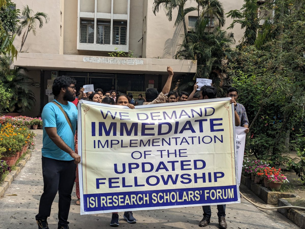 rayarnab015's tweet photo. Today, the research scholars and research associates of the Indian Statistical Institute went to submit a petition to the director regarding the fellowship hike and disbursement of due arrears.  

(1)

@thewire_in @the_hindu @AIRSAIndia @IndianExpress https://t.co/0RXZIYjmZX