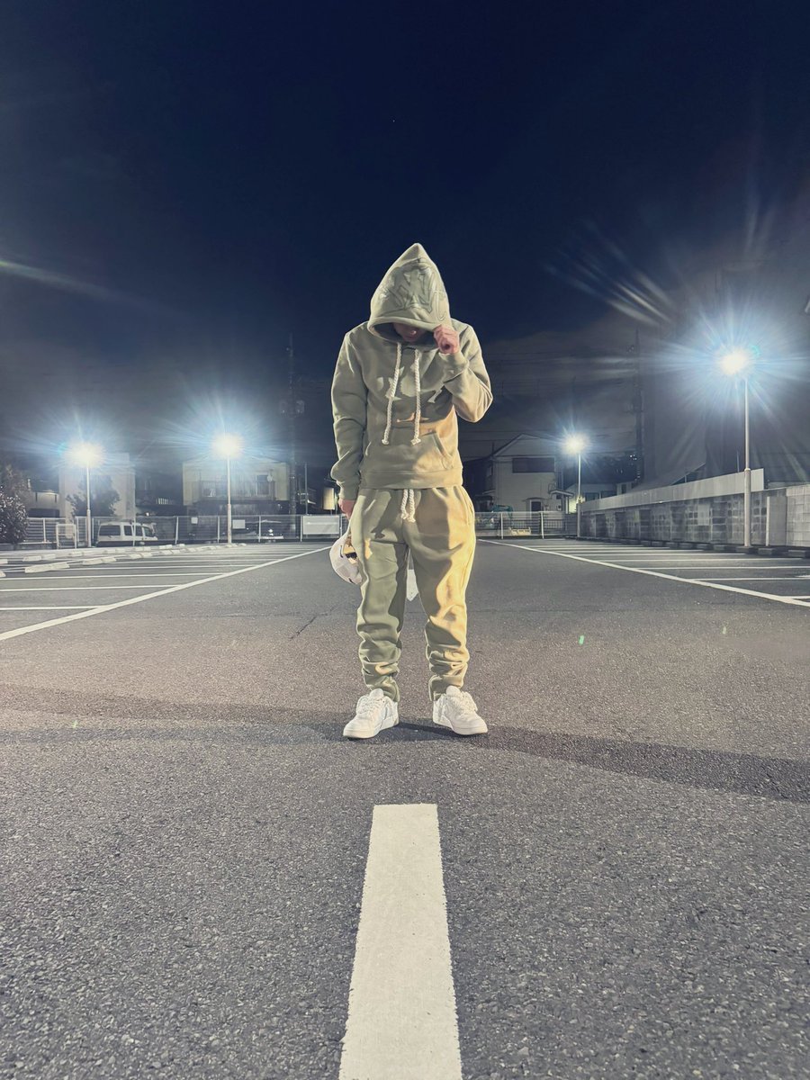 日本のレゲエシーンの人達はあんまり興味ないかもですが、ジャマイカのトッププロデューサー、DJ MACの CHAKKA RIDDIMから、Cornbreadの曲出ます！！

あともう1人別のジャマイカのトッププロデューサーとの曲もレコーディング終わって、さっき送ったら合格もらったぜ！

待ってろよ世界🌍🥷🏽🇯🇲🇯🇵