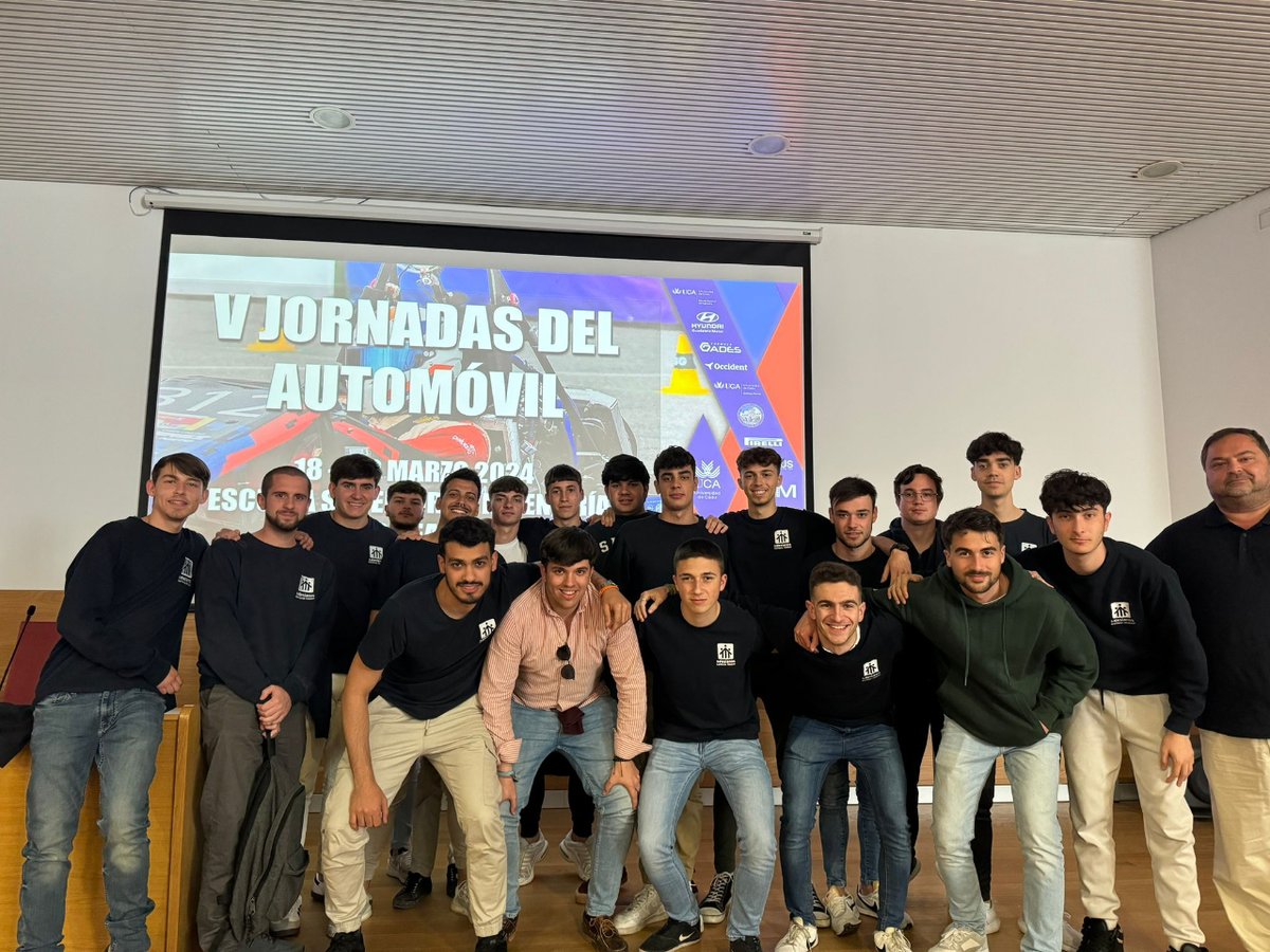 SalesianosSTRD's tweet photo. 🔵FP | Nuestros alumnos de GS de automoción están disfrutando de las V Jornadas del Automóvil celebradas en la Escuela Superior de Ingeniería de Puerto Real 🚘. Gracias a nuestro compañero José Luis Quintero por organizar este momento formativo tan motivador para los alumnos. https://t.co/M84pkJqLF0
