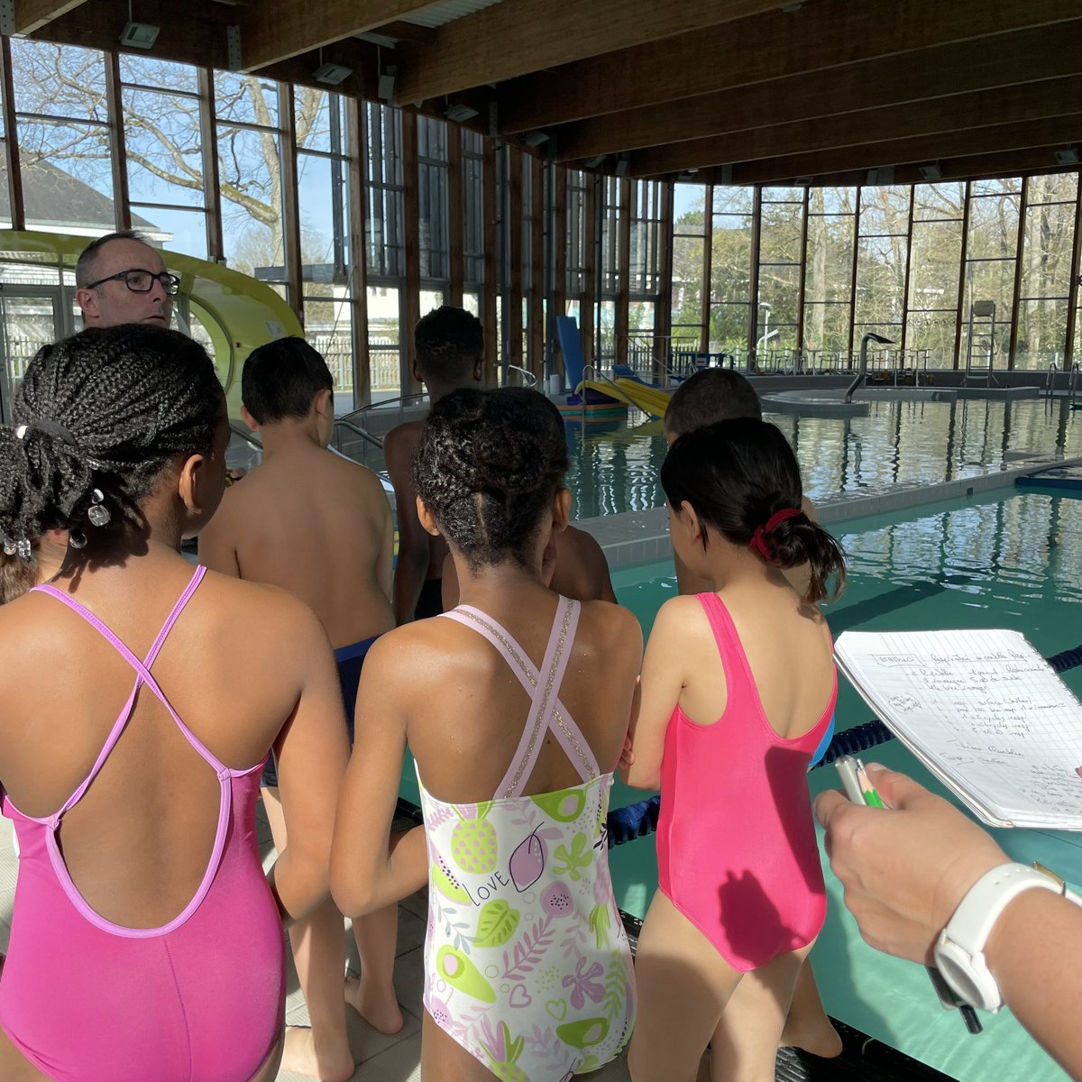 dsden37's tweet photo. 🏊🏽 Plaisir, confiance en soi, auto-perception de ces capacités ! Merci aux pédagogues et chercheurs engagés dans ce projet innovant ! 💦 @ac_orleanstours https://t.co/xjT3UsfXbq