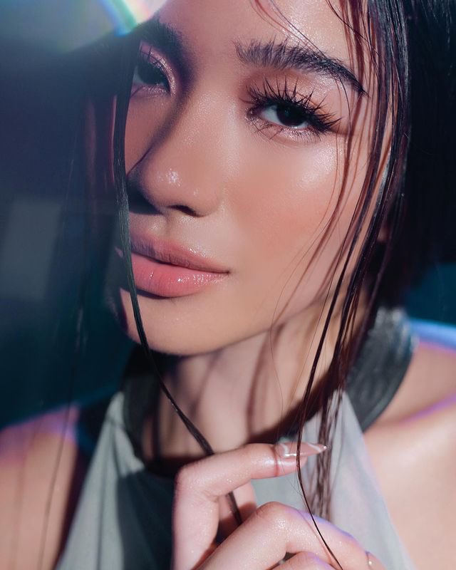 hourlybini's tweet image. #BINI_Aiah 🐶