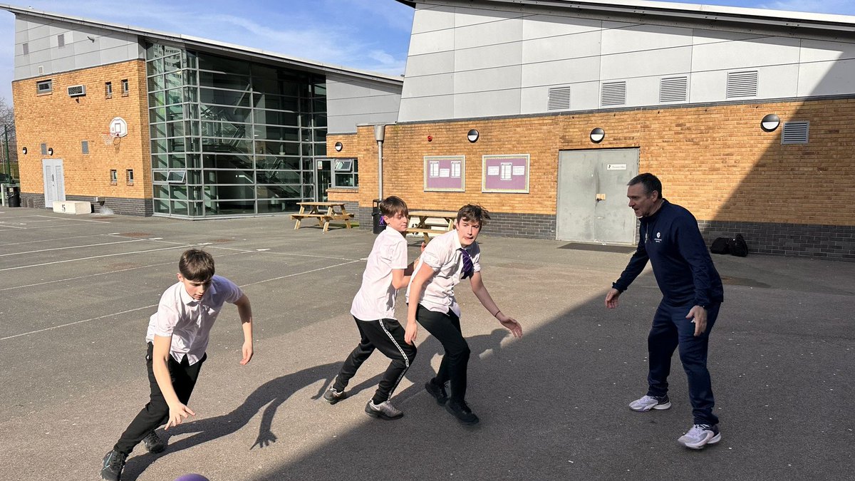 ArkCharter's tweet image. Coach Phil has been working hard with so many Charter students, running over 25 coaching and mentoring sessions a week! 📷
Over 100 students are currently signed up to Basketball sessions, learning new skills and working as a team to get those points!