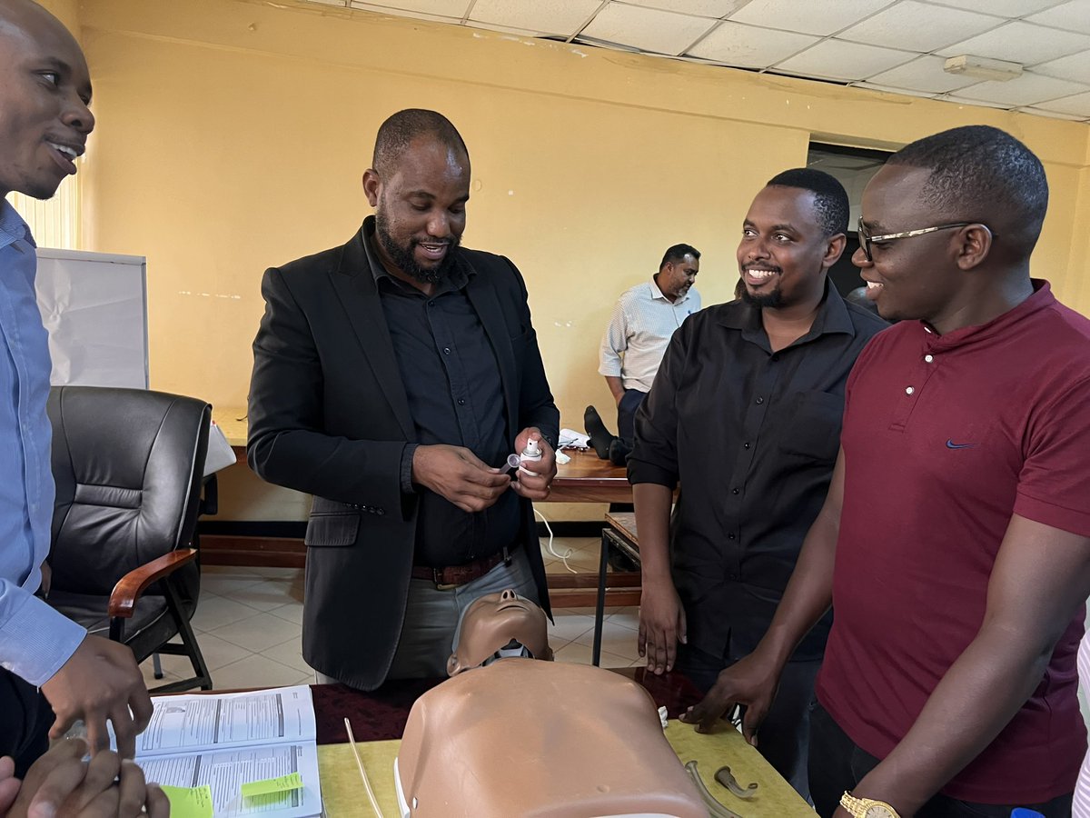 WHO_Tanzania's tweet photo. Every day around the world, people of all ages seek emergency care.

@WHO pilots the first hybrid basic emergency care training for 22 health practitioners in Tanzania. This training will support capacitate emergency care providers to efficiently manage such cases. https://t.co/hVJjSeD05T