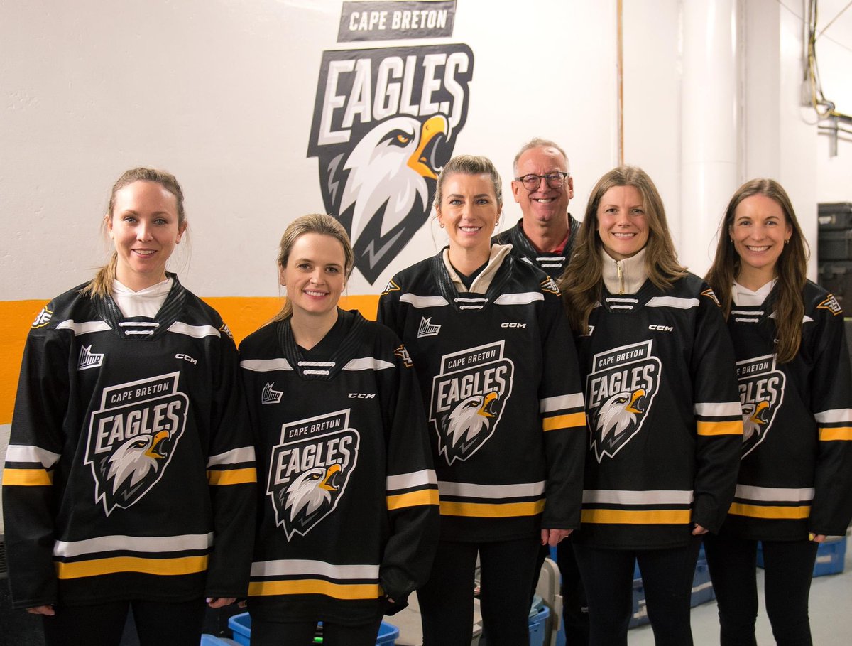 Proud to share our home ice with <a href="/TeamHoman/">Team Homan 🥌</a> this week. Continued success at the Worlds!  Go Canada Go 🇨🇦🥌  #C200 #Sydney #CapeBreton <a href="/CurlingCanada/">Curling Canada</a> <a href="/CBEHockey/">Cape Breton Eagles</a>