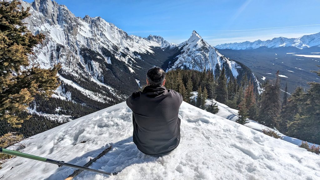 Grateful for the view. 
#ExploreKananaskis