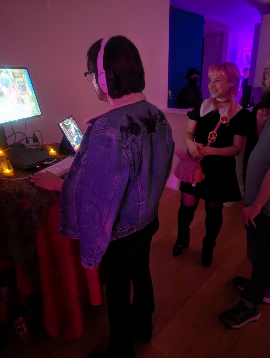 FineWorkGame's tweet photo. We're having the best time at @official_gdc 💞
Thank you so much @courage_events for having us this week! 

#indiedev #rhythmgame #gdc #GDC2024 https://t.co/7im0PZFqTb