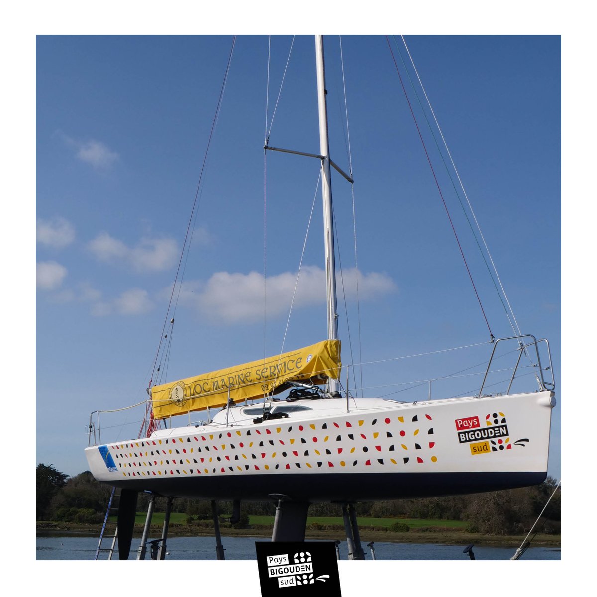 PaysBigoudenSud's tweet image. Comment trouvez-vous l'habillage du Défi bigouden ? Partenaire de l'association du Défi bigouden, nous marquons note soutien et sommes fiers qu'il navigue aux couleurs de notre logo, aux couleurs bigoudènes !
Il sera remis à l'eau vendredi 22 mars.
#peche #bateau #regate #mer