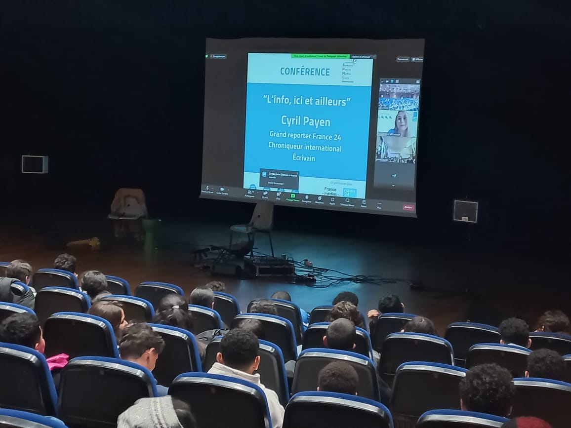 Laprofdoc_rock's tweet image. Une super rencontre avec Cyril Payen @payenc grand reporter et les classes du réseau @mlfmonde! Un moment très riche pour la #SPME24 Un grand merci  #EFAChicago @MalrauxRabat @CharcotElJadida @lfbp_lubumbashi et  à toutes les écoles de #France @LeCLEMI @LaSpme @Mlfpedagogie