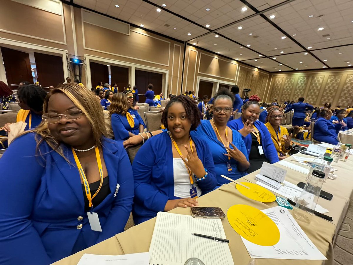 EOS_SGRho's tweet photo. We handled business at the SWR 83rd Conference in Dallas, Texas. This is what WE DO!
#SigmaGammaRho #SGRho #Greater #SigmaSWRegion #Oklahoma #SGRhoSWR https://t.co/B0LerqIKis