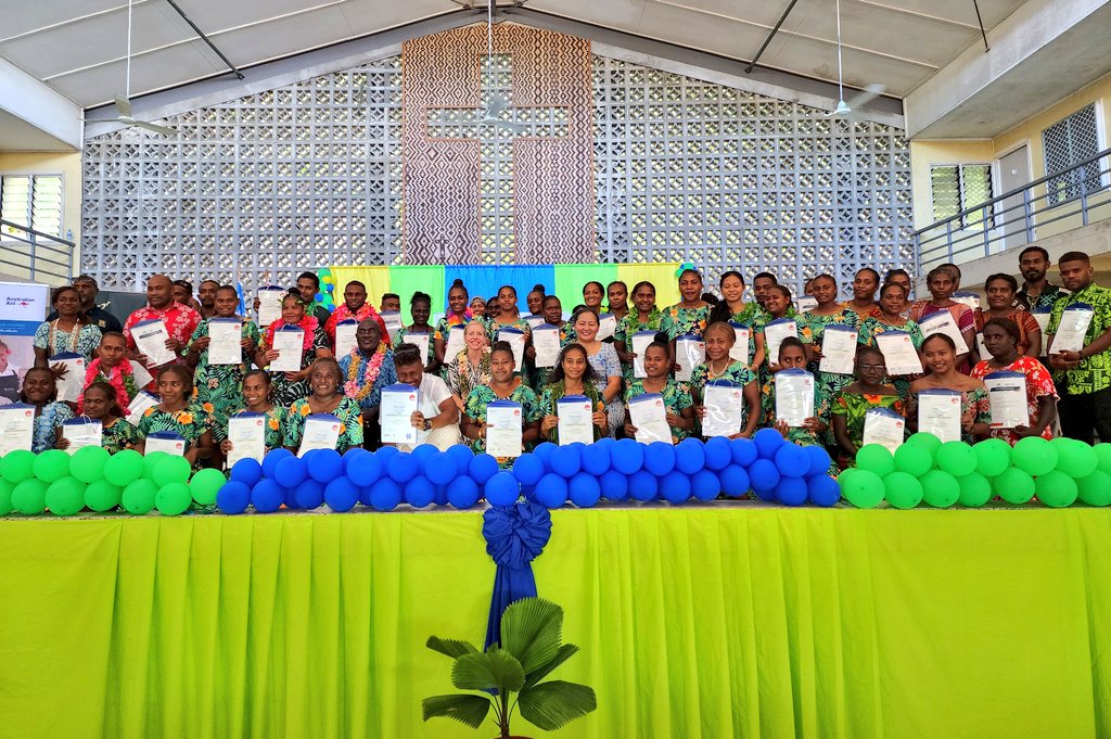 👏 Congratulations to 7️⃣4️⃣ @aptcpacific 🇸🇧 graduates who were awarded in 9 🇦🇺 Australian qualifications & the International #SkillsTraining qualification, in Honiara this week #PacREF #umitugedacreatingskillsforlife