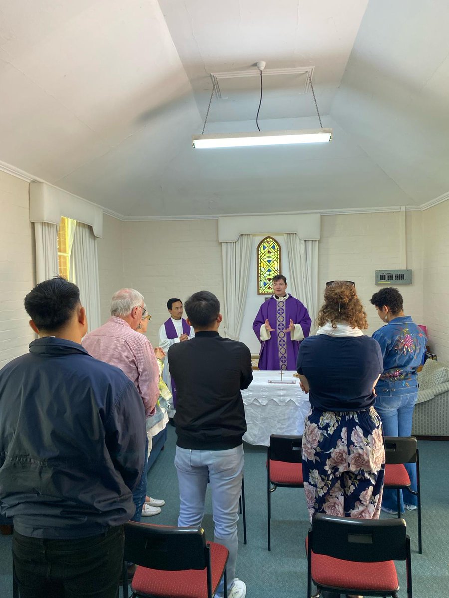 Finding God at the heart of the University of Bathurst: every Thursday, Father Diep serves free coffee to students, who appreciate both the quality and the conversation. Some of them join us for Mass at noon in ‘The Cowshed’. @CharlesSturtUni