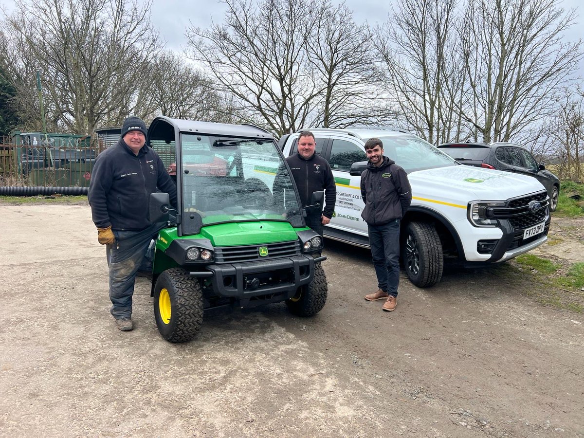 Massive thank you to ⁦@BabertonGC⁩ for their purchase of the unbeatable ⁦@JohnDeere⁩ HPX Gator! Your business is very much appreciated. ⁦@BIGGALtd⁩ ⁦⁦@JackSherriffs⁩ ⁦@Sherriffgroup⁩ ⁦@Babertonreport⁩ ⁦@Dougie_Arch⁩ #brawyoke