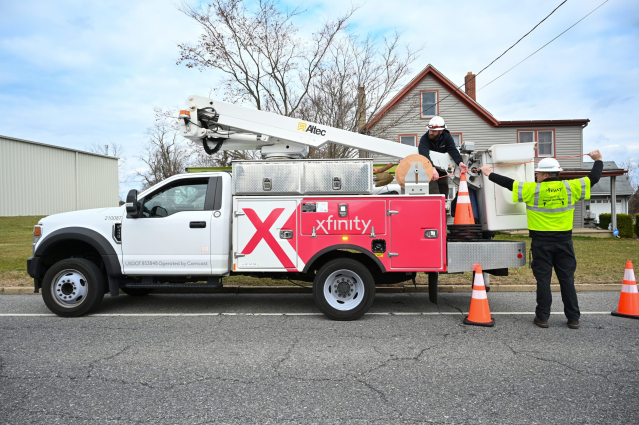 FredDeAndrea's tweet photo. Comcast is Coming to Edison, NJ #IWorkForComcast https://t.co/8AnATlbWMl https://t.co/fNFZ9KPq4K