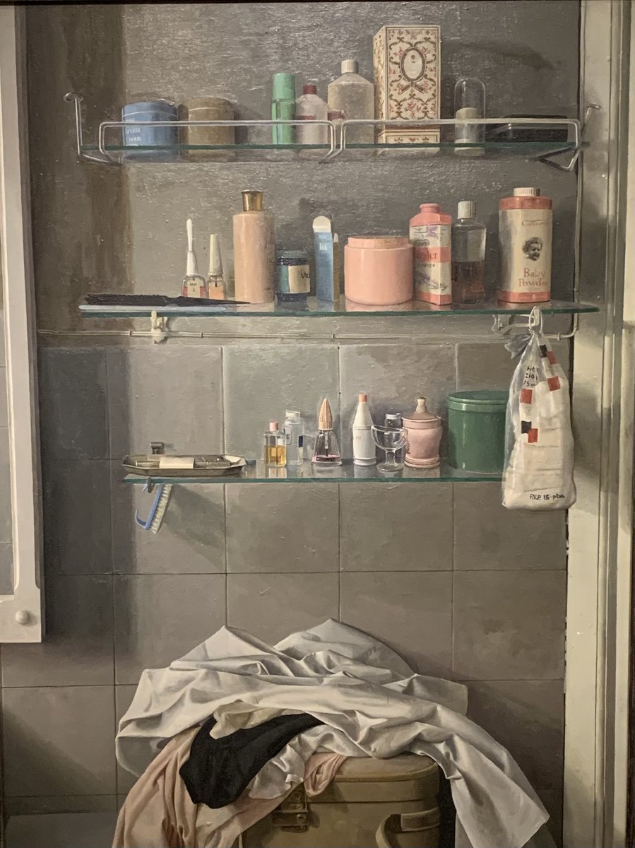 No todo el realismo español iba a ser Antonio López. Menuda maravilla lo de Isabel Quintanilla en el Thyssen.

Y cuánto dice de nosotros que su primera monografía en España haya sido en 2024. 

Cosas de mujeres.