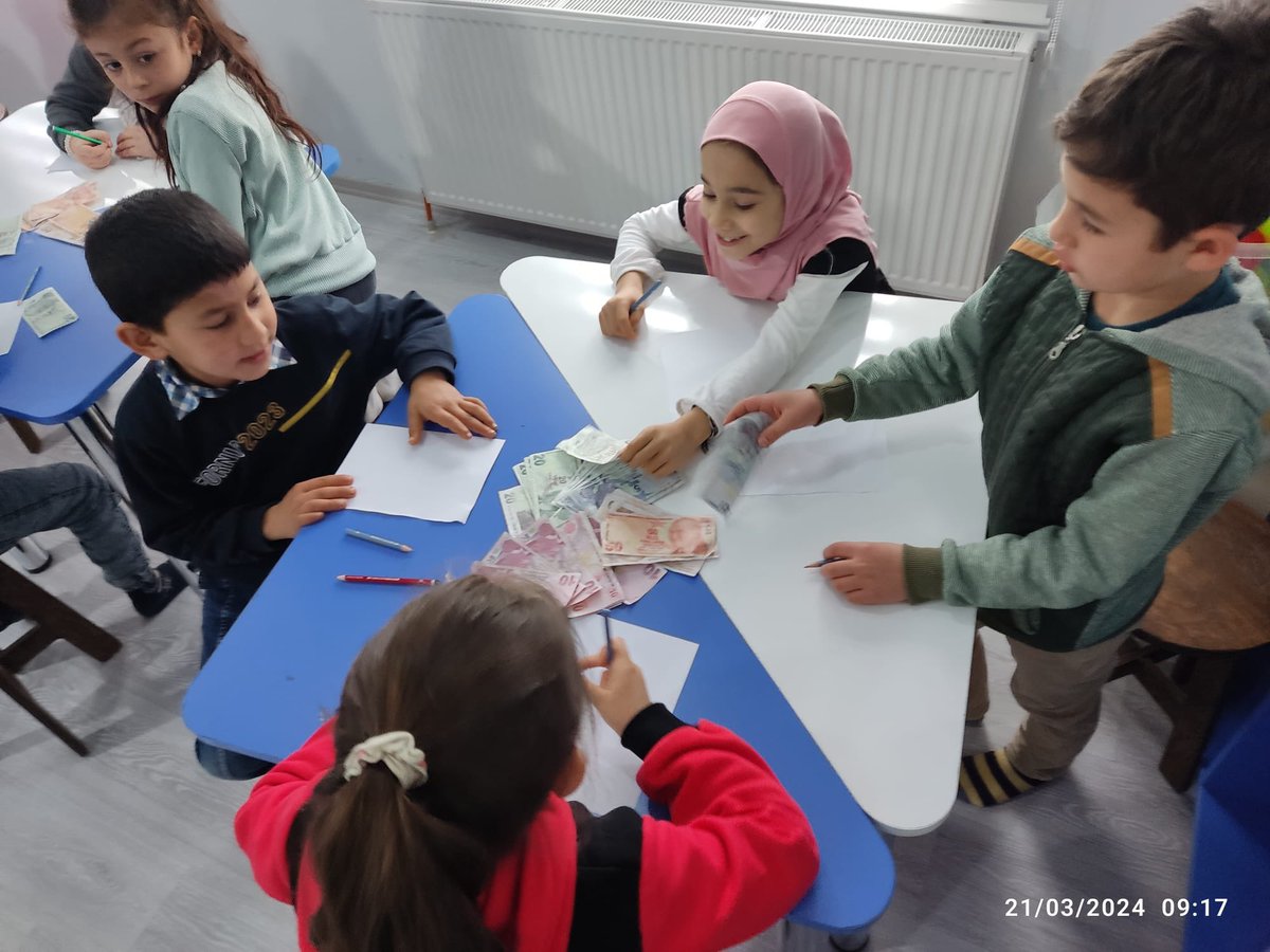 ➕Gümenek Doğa(l) Matematik Merkezi Öğrencilerimiz Tarafından Ziyaret Edildi.

➗Tokat İl MEM ARGE Birimince yürütülen "Matematik Her Yerde Projesi" kapsamında Gümenek Doğa(l) Matematik Merkezi okulumuz 2️⃣. sınıf öğrencileri tarafından ziyaret edildi.
<a href="/tokatmem/">Tokat İl Milli Eğitim Müdürlüğü</a> <a href="/HuseyinKir64/">Hüseyin Kır</a>