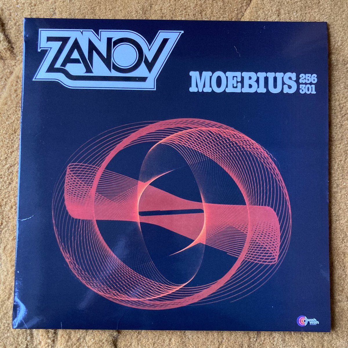 projectmoonbase's tweet image. Zanov - Moebius 256 301 wahwahrecords.bandcamp.com/album/moebius-… 🎛️🎹🎛️ #ARP2600 #EMS #VCS3 #sequencer #synth #unique #touch #personal #universe #manchester (@PiccadillyRecs)