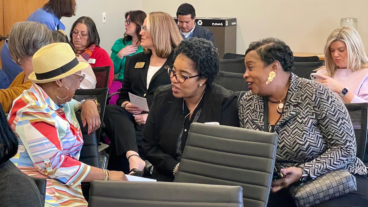 raleighchamber's tweet photo. A big warm welcome to all our attendees for We Connect: Women’s History Month!
Get ready to celebrate and discover how we can best support our diverse workforce. #WeConnectTriangle https://t.co/KeebgQI2Pe