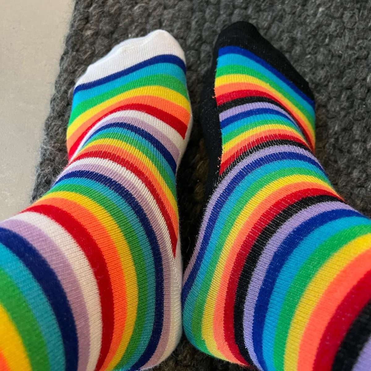 “Usamos calcetines distintos, pero todos somos iguales.”

#DíaMundialDelSíndromeDeDown