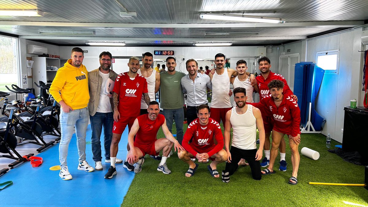 De nuevo visitas por el norte ⚽️⚽️ ¡Muchas gracias a nuestros compañeros de @caosasuna y @sdeibar por su gran acogida! Hasta pronto, compañeros ❤️⚽️ @afefutbol