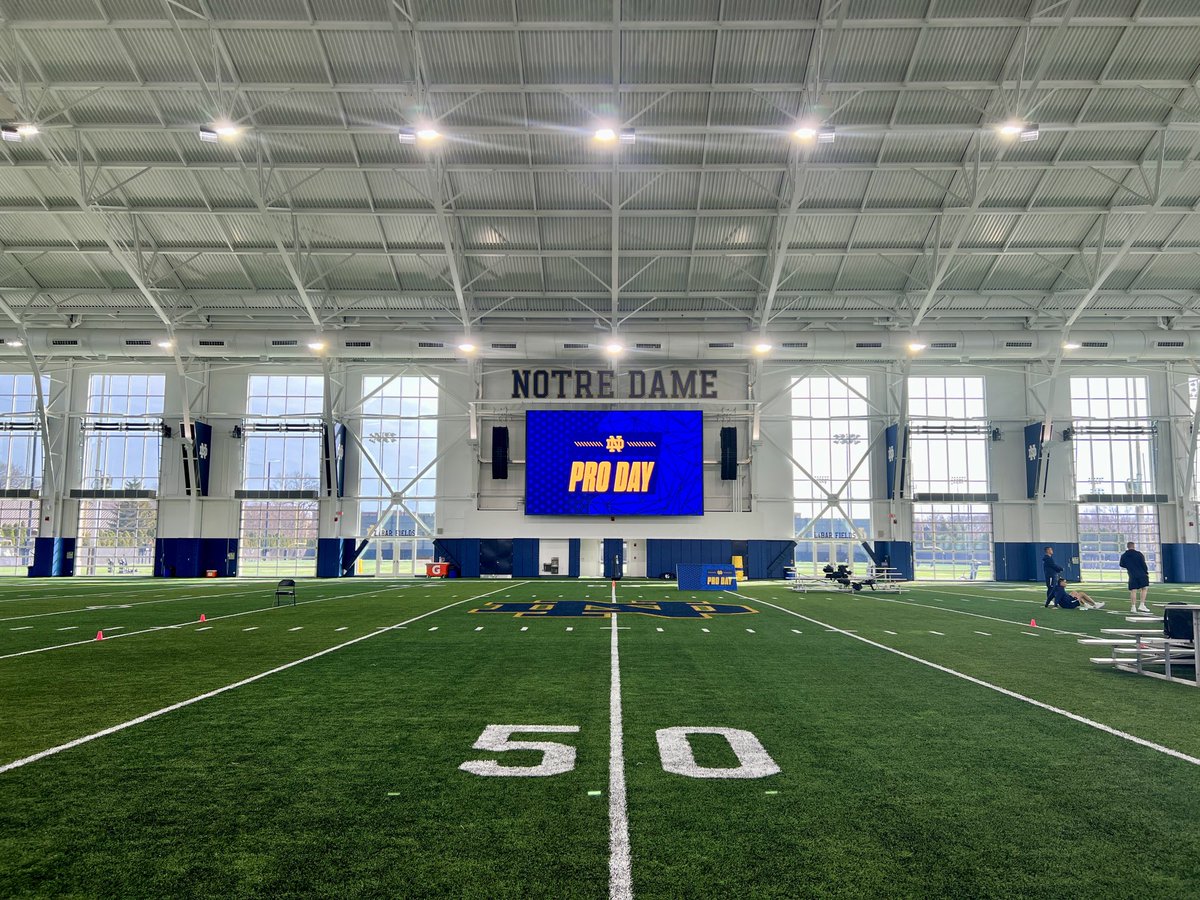 Notre Dame pro day, where OT Joe Alt is the star of the show. Bears have at least 4 reps here today, including OL coach Chris Morgan.