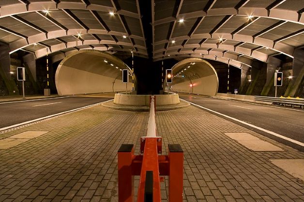 As of March 25, 2024 the new maintenance campaign for electrotechnical and electromechanical equipment in motorway tunnels in the Grand Duchy of Luxembourg will start. 
cita.lu/fr/news/debut-……
<a href="/HITECLuxembourg/">HITEC Luxembourg</a>
<a href="/CreosLuxembourg/">Creos Luxembourg</a>
#trafficmanagement #LetsMakeItHappen #smartmobility