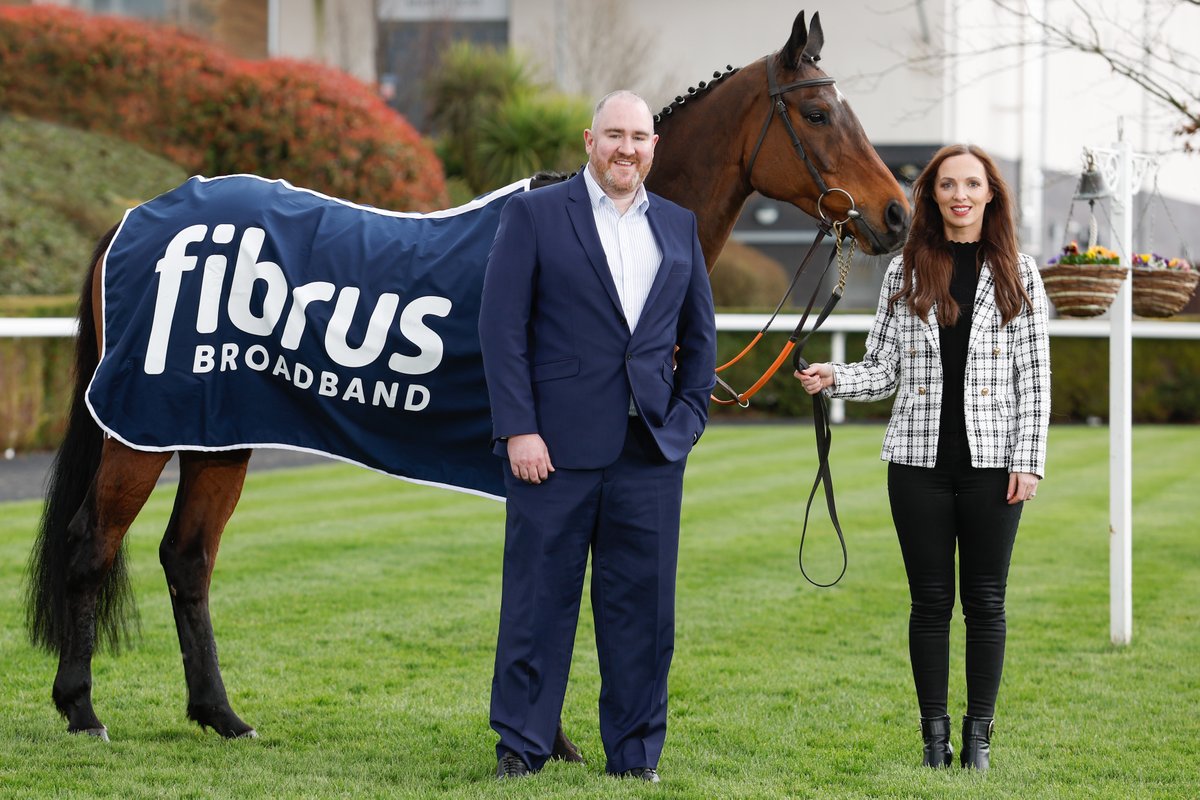 We are delighted to announce full fibre broadband provider, @fibrusbroadband, as headline sponsor of our debut Family Race Day fixture on Sunday 14th April🤩 🕛 Gates open: 12 noon 🎟️ Tickets: downroyal.com/tickets 👉 For more info: downroyal.com/fibrus/