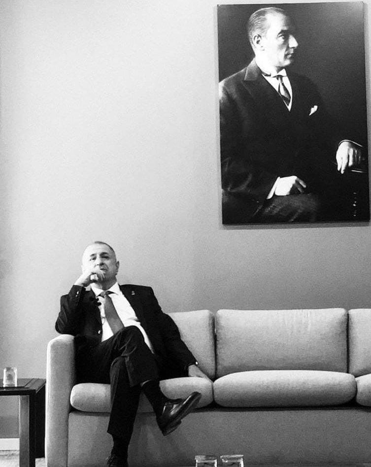 Tg_rak's tweet photo. Yoruma Ümit Özdağ fotoğrafı bırak!

ALFA @umitozdag https://t.co/DhWqh69nIR
