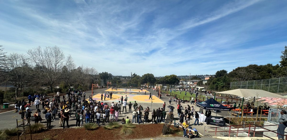 We opened another #GreenSchoolyard in Oakland. We removed 14,100 square feet of asphalt and replaced it with 51 trees, native plants that absorb over 61,000 gallons of stormwater and keep kids cool on hot days. 1of3