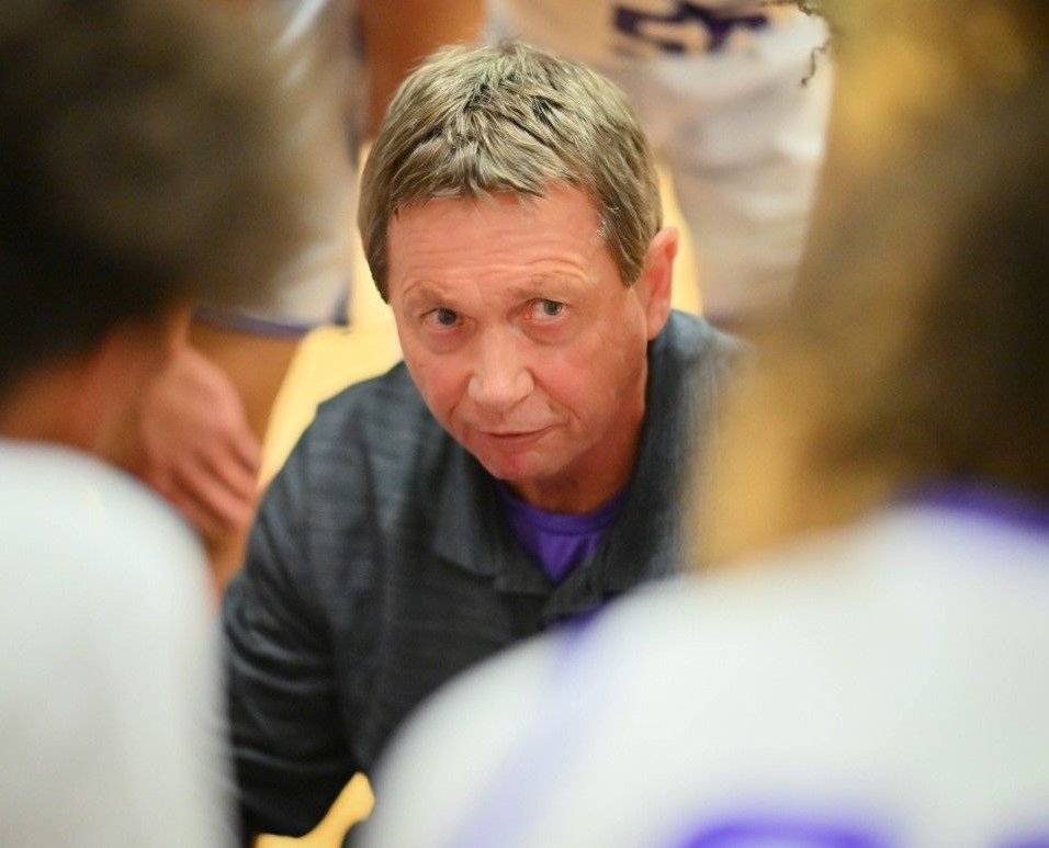 'It's their turn': @TWChargersBBall's Rick Bloomquist to step away from coaching to support sons' prep basketball careers. Bloomquist has won 576 games as a high school coach and taken @EHSBasketball and Topeka West to state championship games. ... topsports.news/news/its-their…