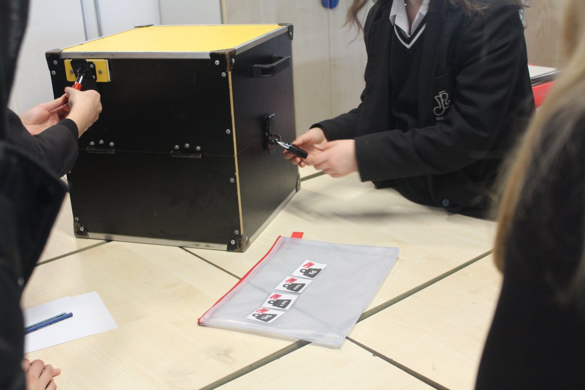 Millais_Maths's tweet image. Thank you to @problemsolveit for the brilliant escape room activity for our #MillaisYear8 students on their #MillaisMaths Challenge Day. #MillaisCreativity #MillaisResilience