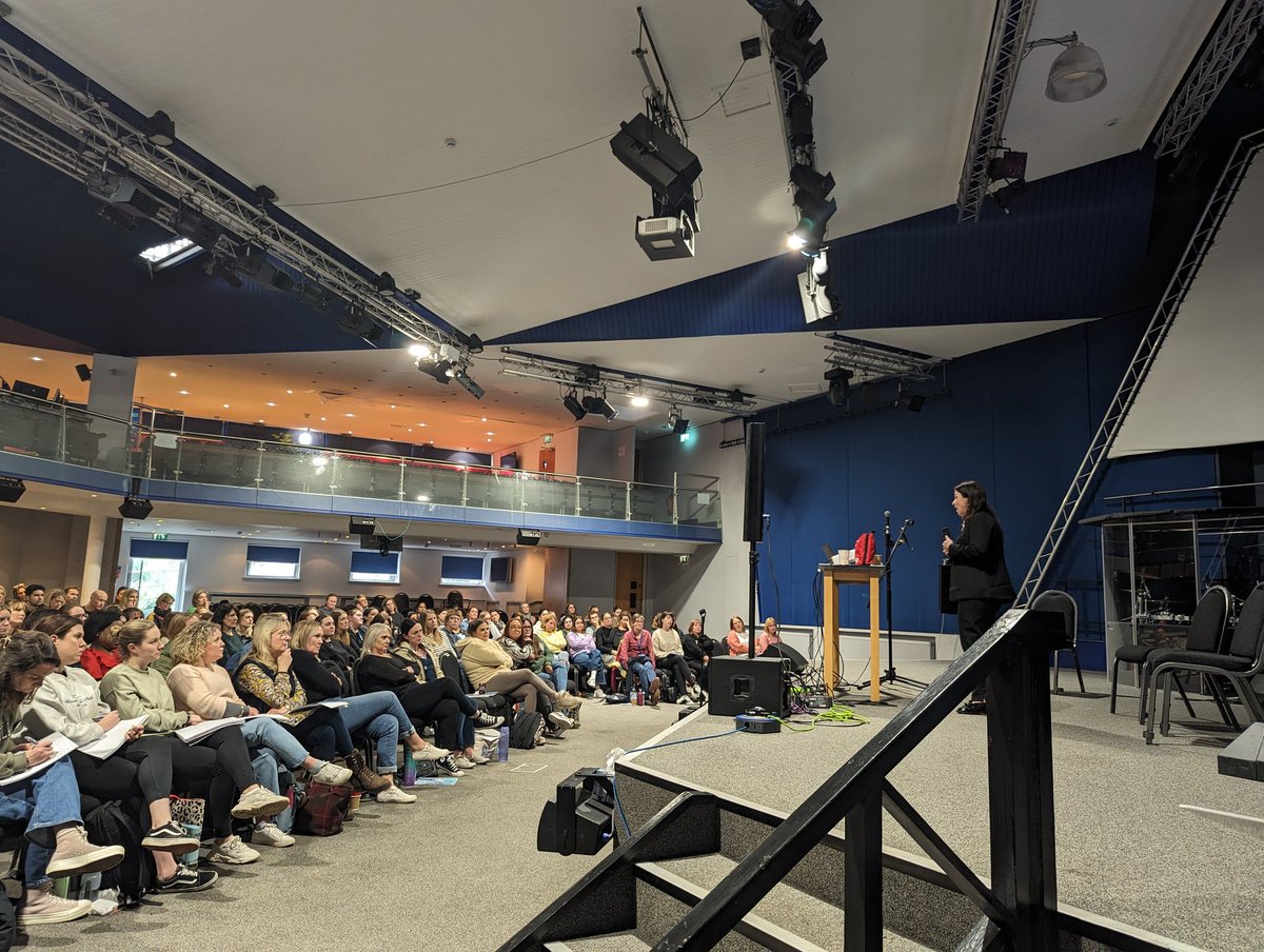 Such a powerful session from Leanne Reynolds from Bristol bleedkit campaign south west. #bintheblade  #adolescentmasterclass 
Increase especially in Bristol with knife crime and youth violence and this woman's passion to fight this is overwhelming and so incredible.