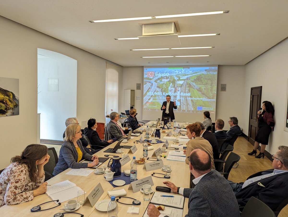 15.03.24 | Sitzung der Kommission "Verkehr - Raumordnung - Katstrophenhilfe" in Freiburg 
👉oberrheinrat.org/de/service/new…

15.03.24 | Réunion de la Commission "Transports - Aménagement du territoire - Entraide en cas de catastrophe" à Fribourg
👉conseilrhenan.org/fr/services/ac…