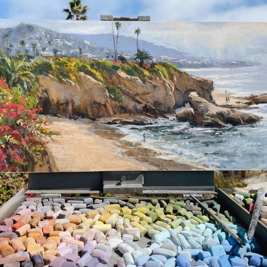🌴🎨Laguna Beach is an artist's colony at its roots!🌴🎨 You'll often see Laguna's talented Plein Air Painters set up along our coastline creating art pieces from the endless inspiration around us! Check out this stunning piece from @aaronschuerr!🌊✨ 📸: @aaronschuerr