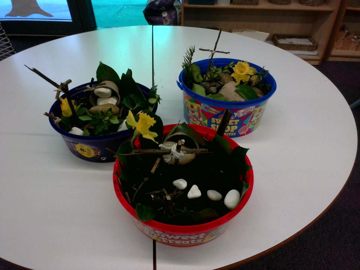 Oak class made Easter gardens today using nature to retell the Easter story.