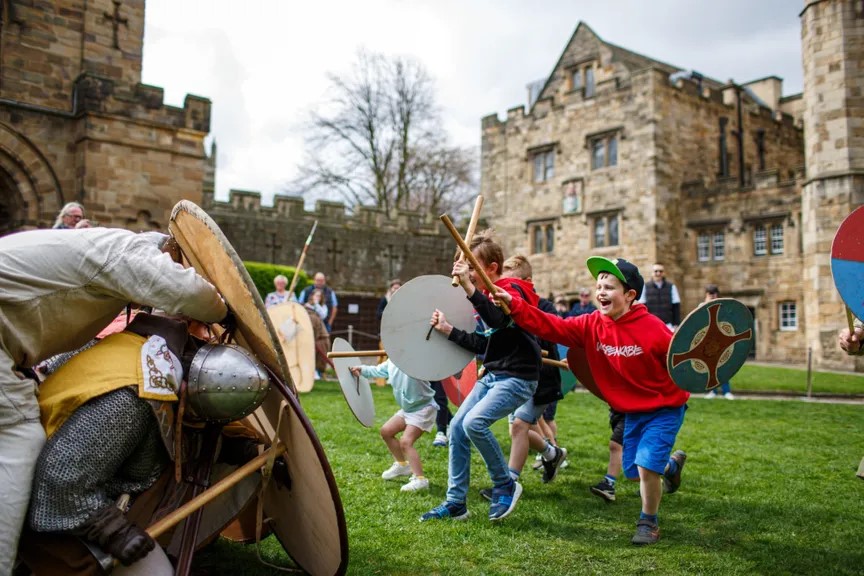 Durham Castle & Cathedral World Heritage Day Celebrations 2024🎉 Join us on April 10th to celebrate all things World Heritage! Including: 🥐brunch in the castle 🕊️making a peace dove in the Cathedral, 😃family activities, guided tours, and much more! 👉tinyurl.com/adx6cmn3