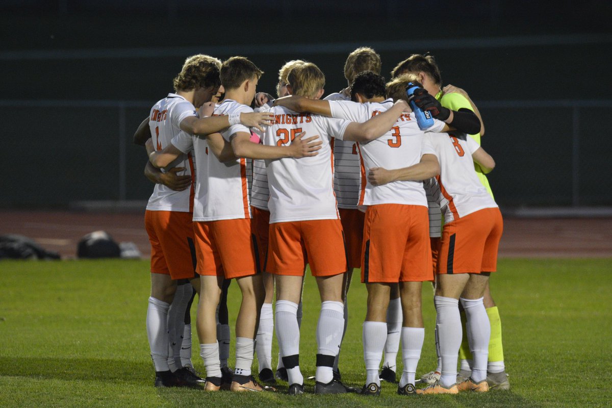 WartburgMSoccer's tweet photo. Happy UKnight day! Let’s keep our colors flying high ⚫️🟠

Help us reach our goal by using the link in bio! 

#uknightday #wartburgcollege #goknights https://t.co/pdNIgGmYyQ
