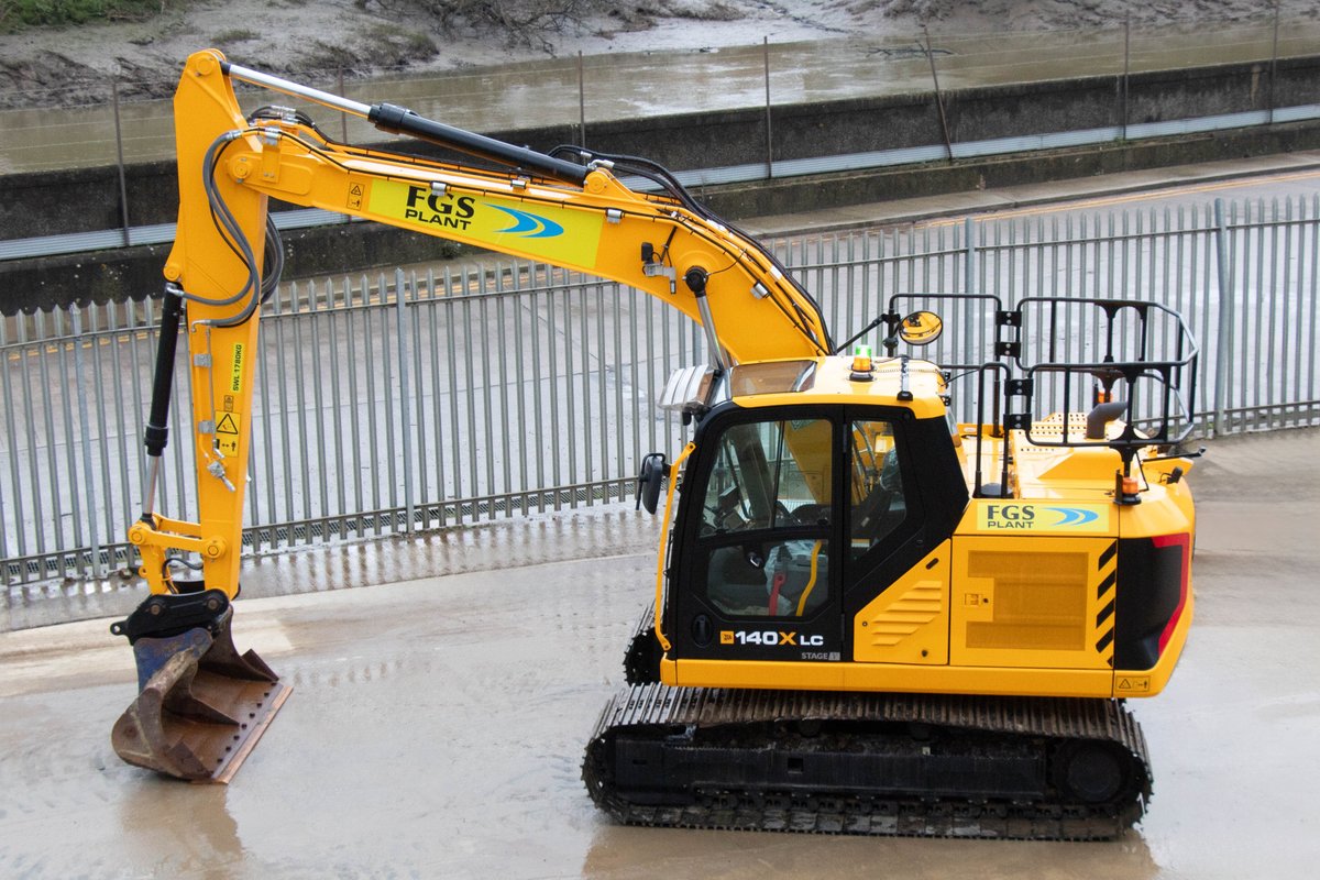 When you need a bigger Excavator for larger & more substantial #groundworks & #earthworks jobs, our JCB140XLC 14ton digger will deliver exceptional site performance. Give us a call on 01622 713930 to find out more. fgsplant.co.uk #planthireuk #construction #jcb #diggers