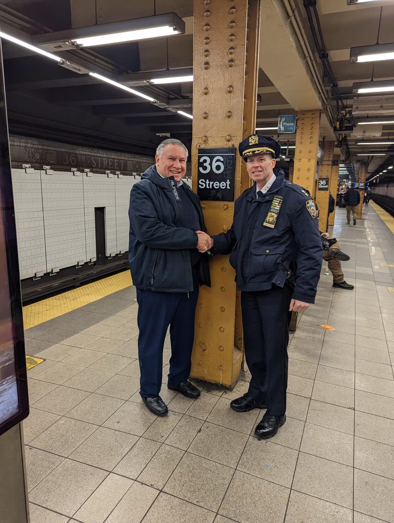 The subway is the lifeline of New York! Today is not only about ensuring the safety of our subways but also about listening to New Yorkers. It gives me the opportunity to hear about the city everyday concerns that community members have. See you at the next stop, Brooklyn!