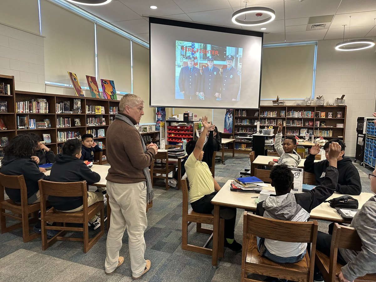 Another Career Cafe with the LEPS program from <a href="/MHSBraves/">Manalapan HS</a> ! Special thanks for talking to our students about a future as a first responder! We look forward to our hands on activity next week! <a href="/FISLions/">FIS - Home of the Lions!</a>