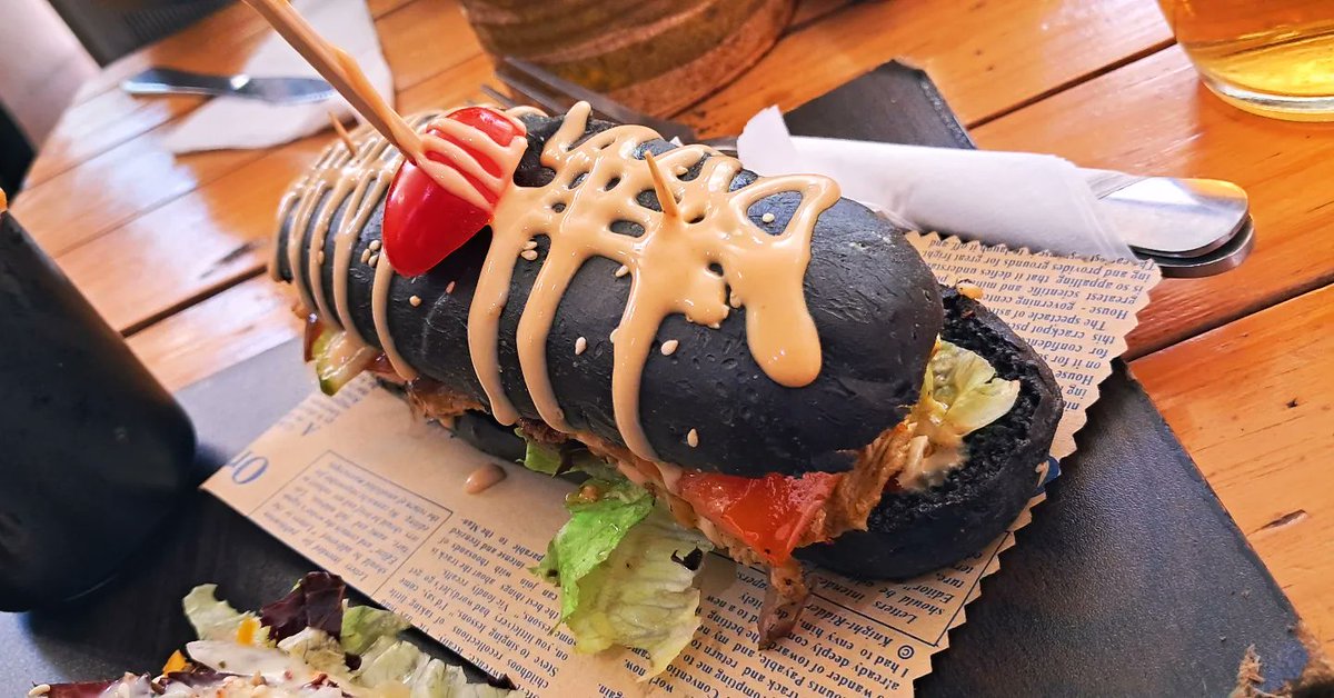 I had lunch with my broskie today. It always nice to catch up with the ones that love me. <a href="/AfrotopiaCafe/">Afrotopia Café in Harare Gardens</a> as always, you fed my soul, the food was transcendent.