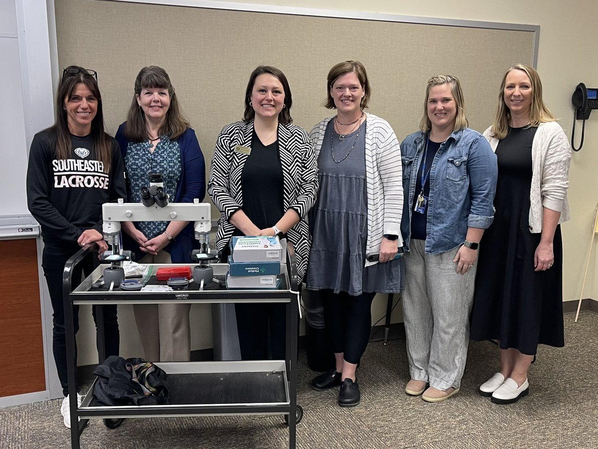 Thank you to HSE High School and assistant principal Paige Vinson for hosting the March HSEF board meeting! We got to hear impactful updates from recent grant recipients Sarah Chattin, Erin Gastineau, Marsha Lee, Lindsay Mahan, and Jennifer Regelski. hsefoundation.org/past-grant-rec…