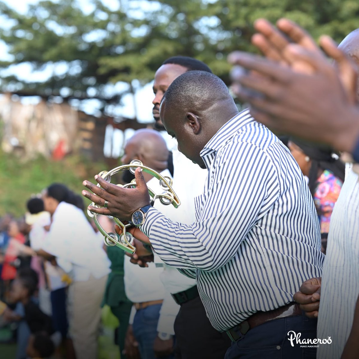 Honest76565342's tweet photo. By God, favour and blessing is my portion; I'm bigger and better, stronger and stronger. Hallelujah!

https://t.co/s08ot4wWoi

#Praise
#Phaneroo | #LiveNow https://t.co/QrMPfDrcib