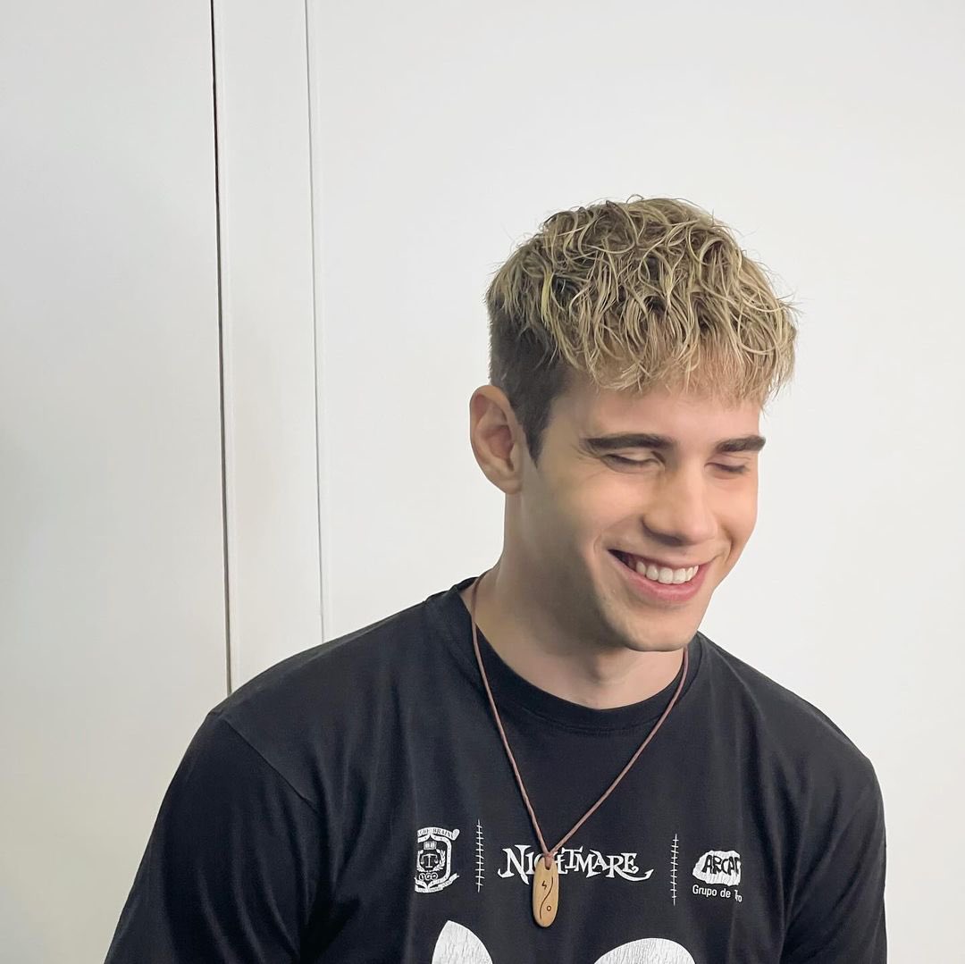 JulioPromotion's tweet image. 📸| #NEWPHOTO: Nuevas/Viejas imágenes de Julio Peña durante el rodaje de Berlín.

© poisonwigs.atelier